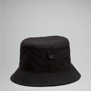 New with tags ** on my level bucket hat**